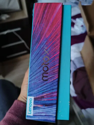 Caixa de celular Moto X