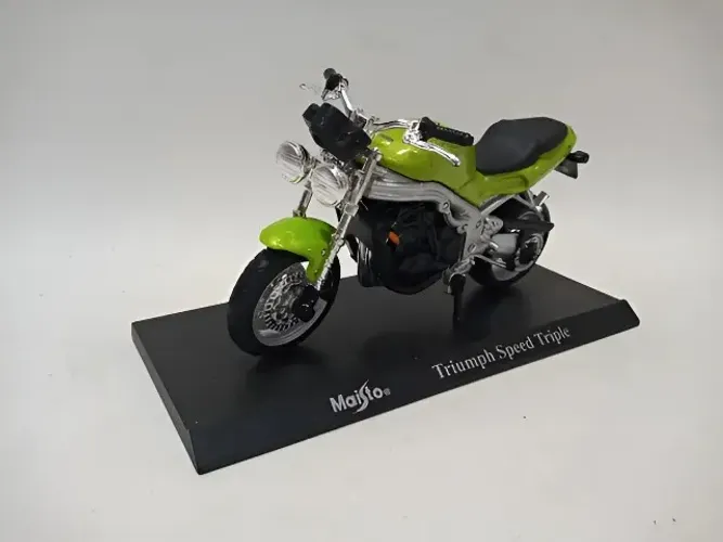 Miniatura Triumph Speed Triple Maisto 1/18 (base)