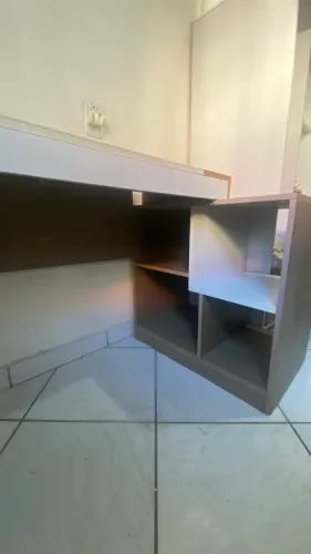Vendo escrivaninha 