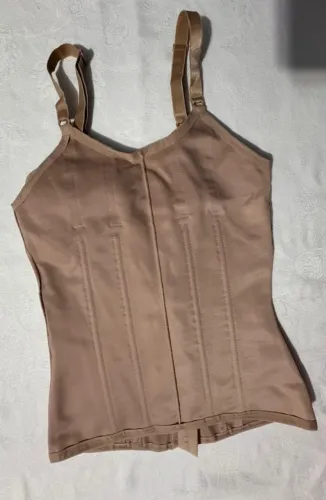 Cinta Corselet Modelador 8 Barbatanas Sutiã Alta Compressão Tam G/46