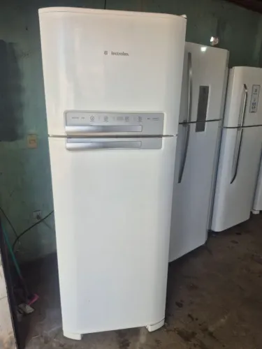 Geladeira frosfree Electrolux 459 litros DF50