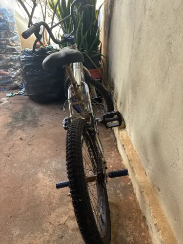 Vendo bicicleta BMX, reformada