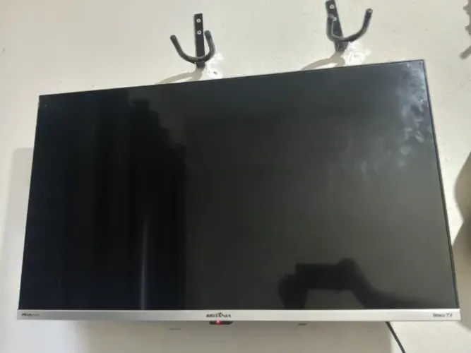 Tv 32 polegadas smart sistema toku