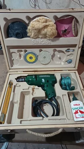 Furadeira Singer