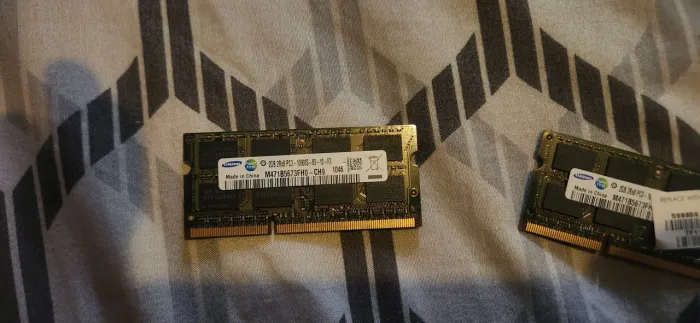 Memória RAM SAMSUMG DDR3 2x2GB 1666MHz usada