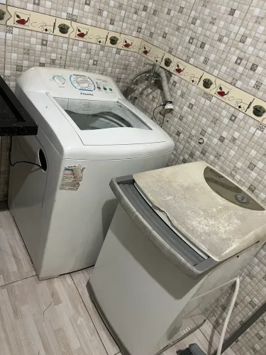 MAQUINA E TANQUINHO PARA VENDER PEÇAS 