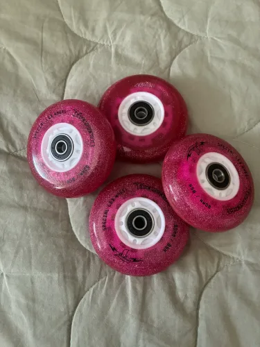Jogo de Rodas Traxart Led Special - GLITTER 80MM/85A + Rolamentos ABEC-9