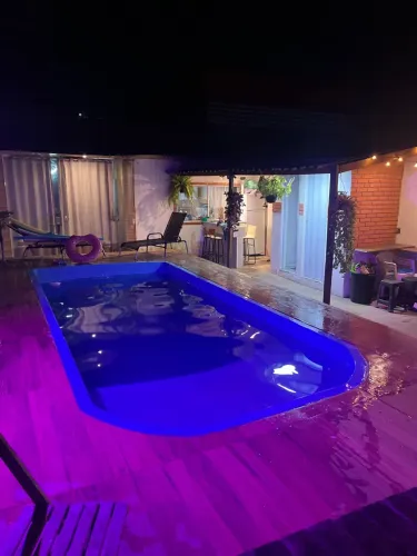 Casa c/ salao de festas aceita permuta