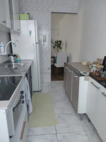 Imóvel para aluguel tem 52 metros quadrados com 2 quartos