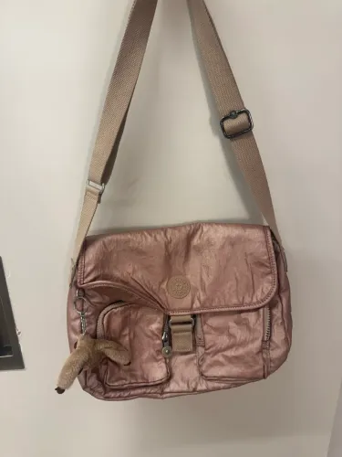 Bolsa Kipling Metalizada Rosa Original