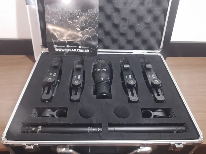 Kit De Microfones Para Bateria Dylan DD7 7 Peças Com Hard Case