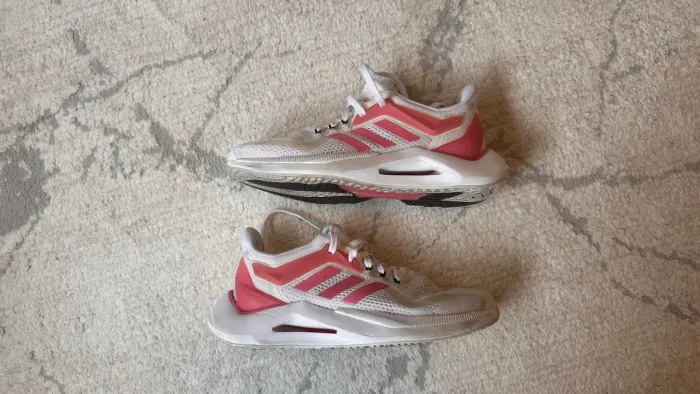 tênis adidas alphatorsion 2.0 branco e rosa 36
