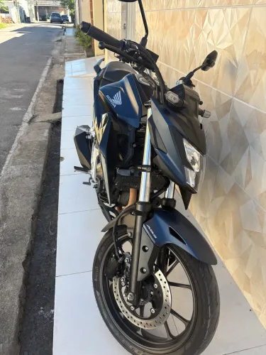 CB 300 ABS