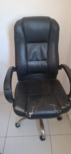 Vende-se Cadeira