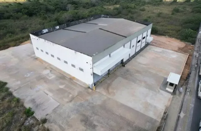 Alugo Galpão/Industrial e Logístico 2.000m² Com Pátio Docas Na av, Torquato Tapajós!