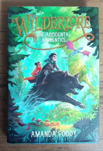 Livro Wilderlore: The Accidental Apprentice de Amanda Foody (inglês)