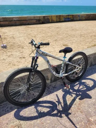 BICICLETA HUPI NAJA V9 2025
