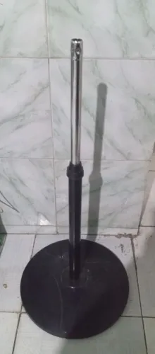 Base e  suporte para ventilador de coluna