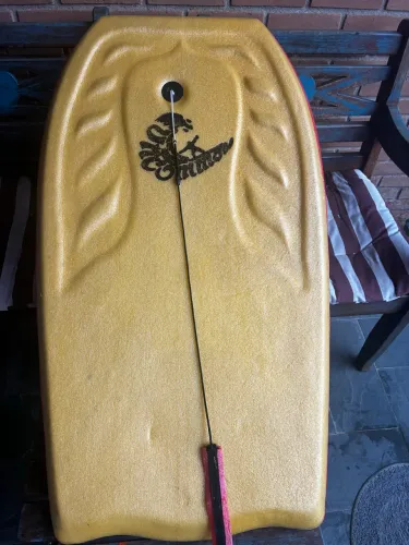 Prancha de Bodyboard + Leash - Bom Estado
