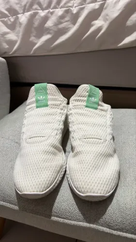 Tênis Adidas Hu Pharrell Williams n44