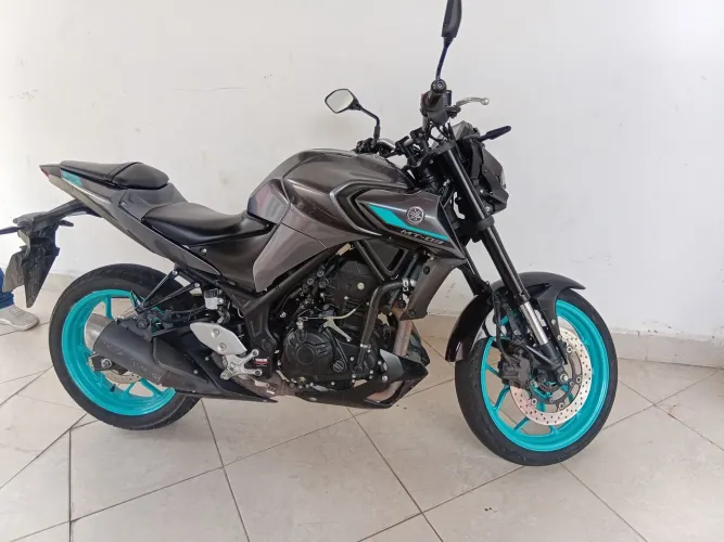 Vendo essa linda moto