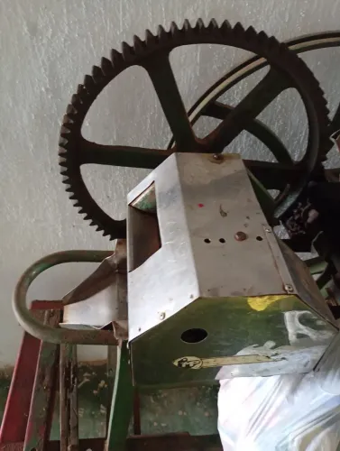 Moedor de cana eletrônico estufa p salgados parcelo no cartão de crédito 