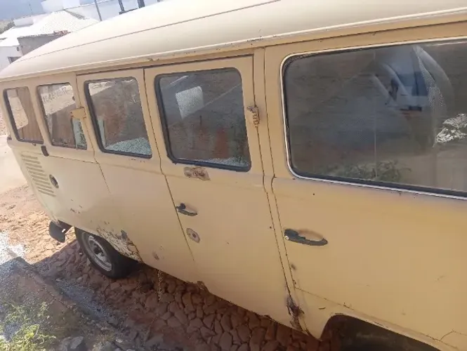 Volkswagen Kombi 1.6 8v Gasolina Mec. 1987