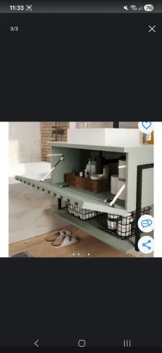 Armário de banheiro novo, na caixa.