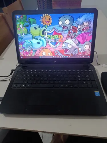 Notebook HP Intel Core i3 com SSD - Rápido e Ideal para Estudos/Trabalho