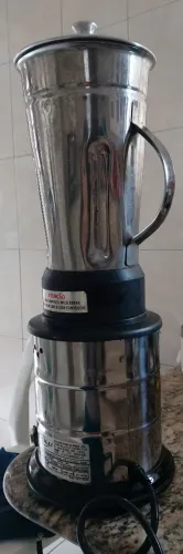 LIQUIDIFICADOR EM AÇO INOX 220V - 2L 800W
