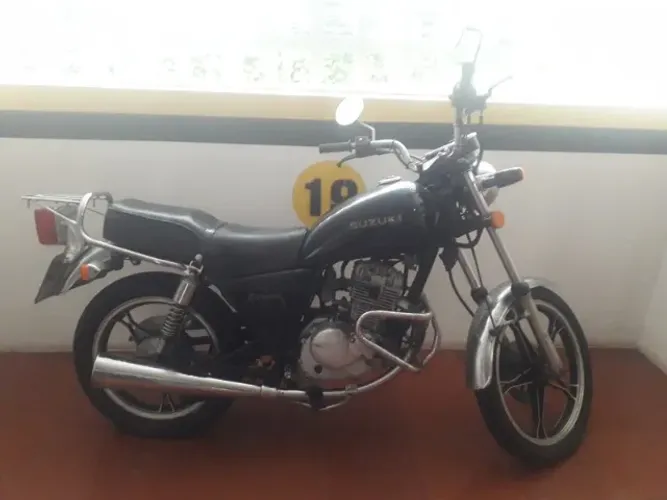 Vendo Moto Intruder 2007 - Excelente Condição!