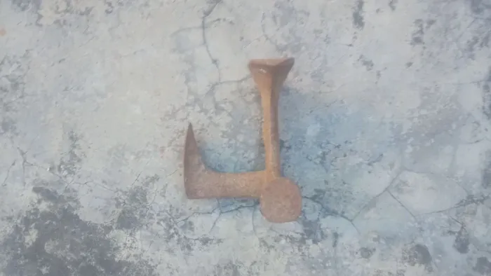 Peça antiga de sapateiro.