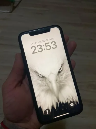 iPhone XR - 128gb.