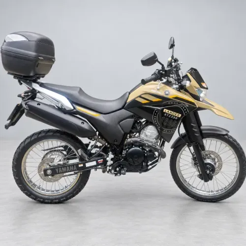 ? YAMAHA XTZ 250 LANDER 2023 + BAÚ GIVI | R$ 24.500