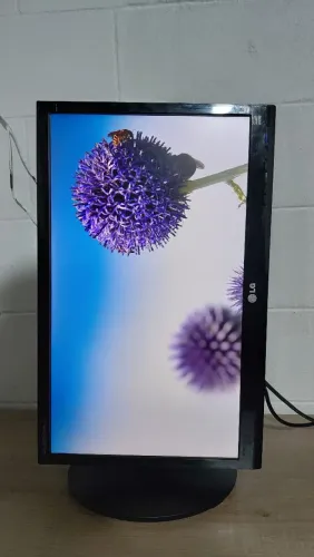 Monitor LG 22 Polegadas" Full HD com HDMI | Imagem Nítida
