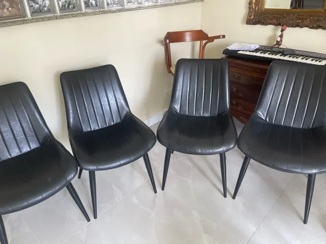 4 cadeiras de jantar