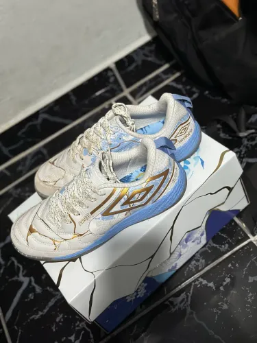 Chuteira Umbro Pro 5 Bump Kintsugi Futsal Nº41 - NOVA