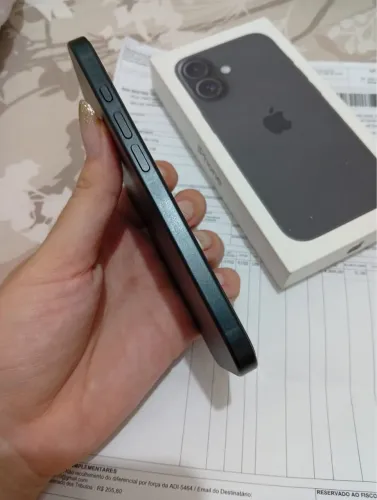 iPhone 16