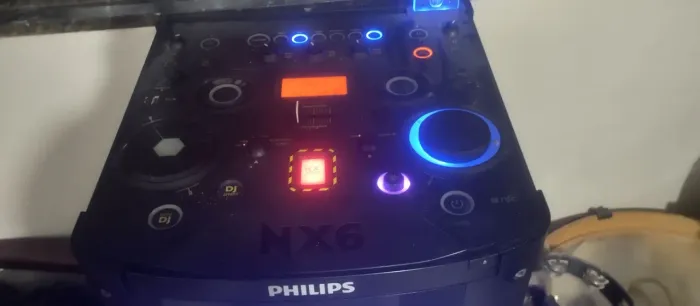 Caixa de som mini system com dj