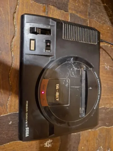 Mega Drive 2 - Liga a Luz (Sem Cabo de Vídeo/No Estado).