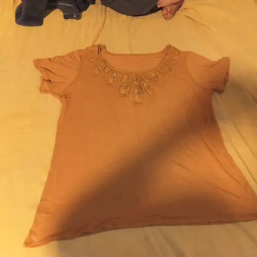 Blusa Feminina Amarelo Mostarda Com Renda E Pérolas - Tam G