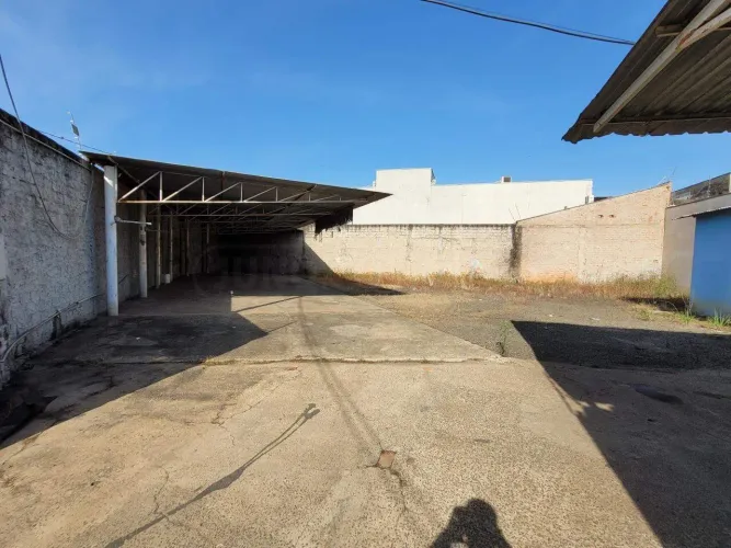 Terreno para aluguel, 30 vagas, Castelinho - Piracicaba/SP