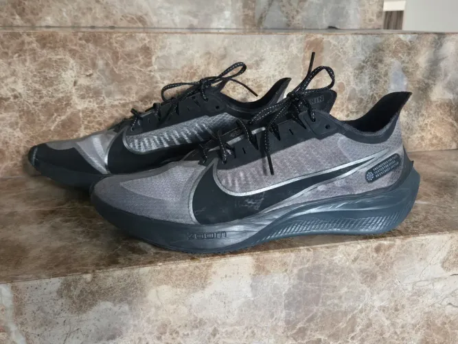 Nike Zoom Gravity