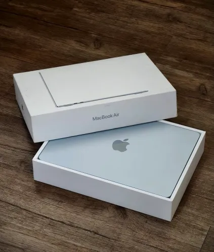 Macbook Air M5 13.6" 16/512Gb Skyblue - Lacrado