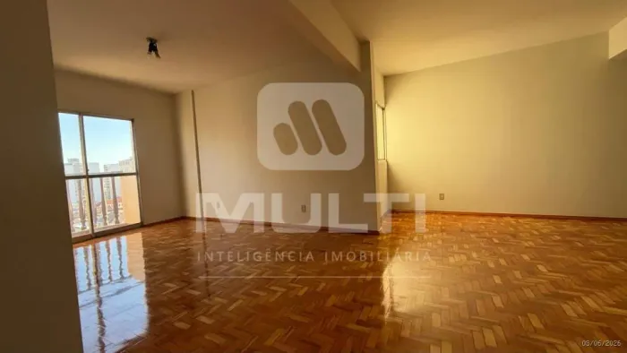 Apartamento - CENTRO