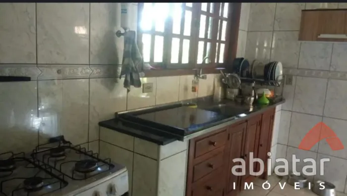 Casa ampla para locação em Embu das Artes 3 dormitórios e 3 vagas