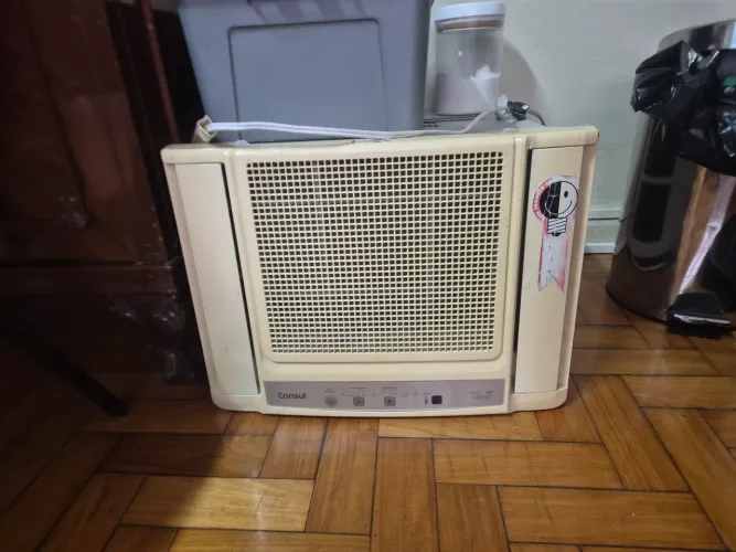 VENDO AR CONDICIONADO COM CONTROLE 10 BTU