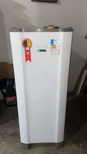 GELADEIRA ESMALTEC COMPRESSOR INVERTER ( 27 Litros )