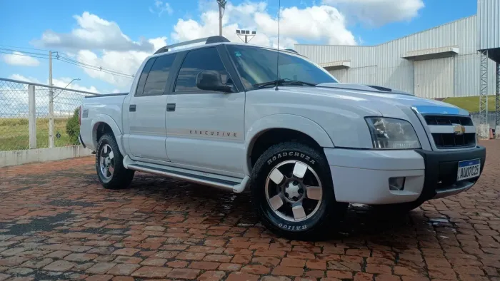 Chevrolet S10 P-up Executive 2.4 MPFI F.power CD 2011