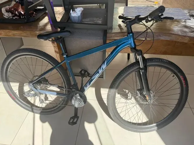 Bicicleta TSW ARO29 21V + acessórios SHIMANO